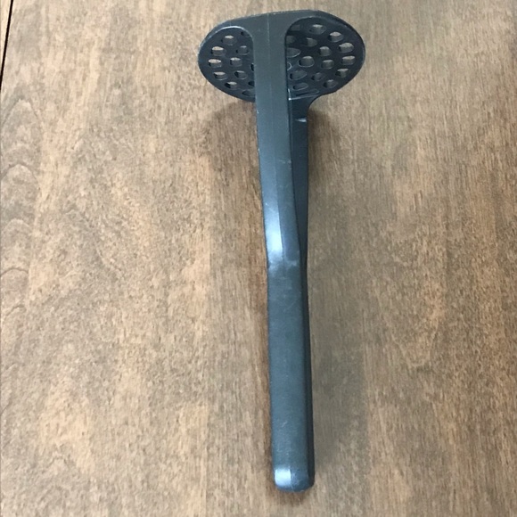 PAMPERED CHEF 9.5" BLACK NYLON POTATO VEGETABLE FRUIT MASHER #2317 - Picture 4 of 7